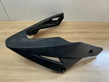 UN SABOT BAS DE CAISSE CARENAGE 49107-0713 MOTO KAWASAKI 650 ER6 ER6N ER6F 12-16