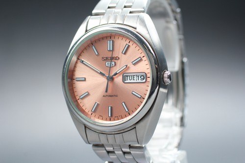 Presque comme neuf montre - comme,