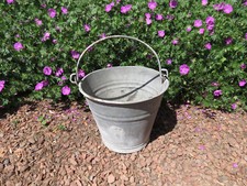 ancien seau en zinc galva