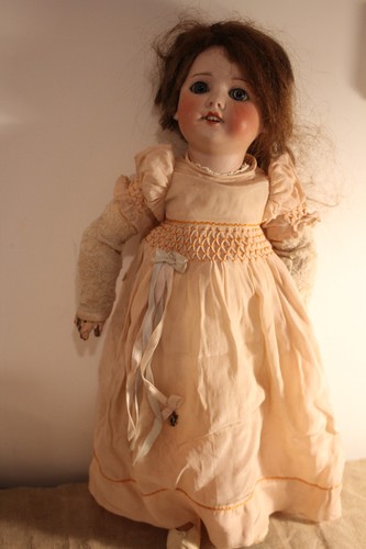 Ancienne poupée articulée