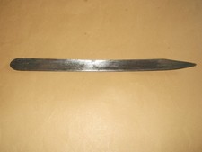 outil ancien  tranchet  de