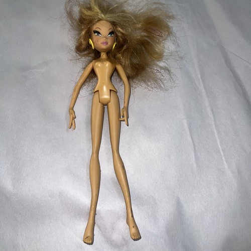 2005 winx club - shopping, spree