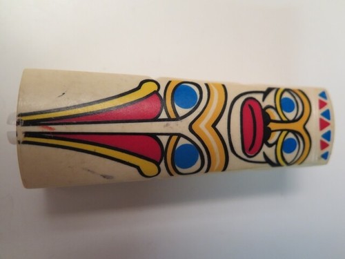 Partie centrale blanche totem