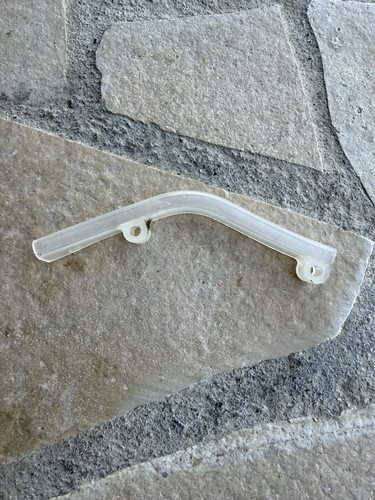 Pièce bavette plastique - pièce,