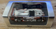 Spark Audi R8 #5 Le Mans 2004 Echelle 1:43 Voiture Miniature - Blanche (43LM04)