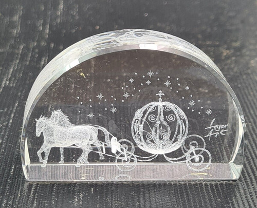 Presse papier cristal - cristal, 3d