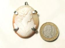 BEAU PENDENTIF ANCIEN en ARGENT avec CAMEE COQUILLE XIXème (3,9cm X 3cm)