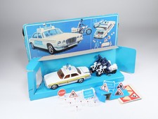 MATCHBOX - Super Kings - K-66 - Jaguar XJ 12 UK Police - En boite