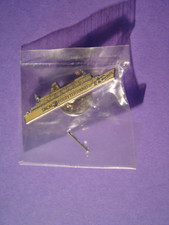 pin's de la compagnie  de navigation SNCM - le plaisir de la traversée