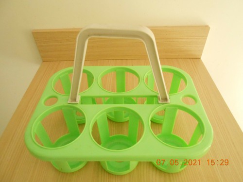 Porte bouteilles plastique - bouteilles, en