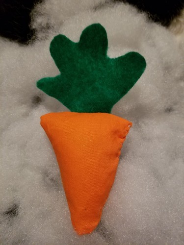 Catnip carrot crinkle - catnip,