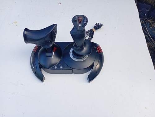 Joystick thrustmaster flight - thrustmaster, t.flight