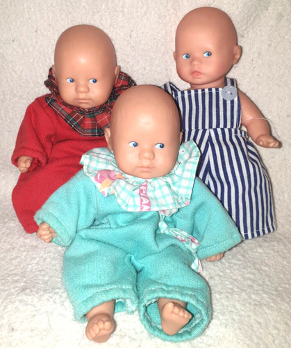 Poupée ancienne trois - poupée,