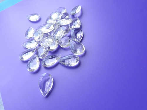 Gouttes cristal facette - à,