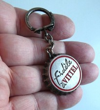 Ancien porte cle Capsule Vittel , Vittel Délices, Vittelloise. Années 60.