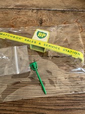 MATCHBOX SALES & SERVICE STATION FRONTON ENSEIGNE "BP"+ UN LAMPADAIRE 1963 G10