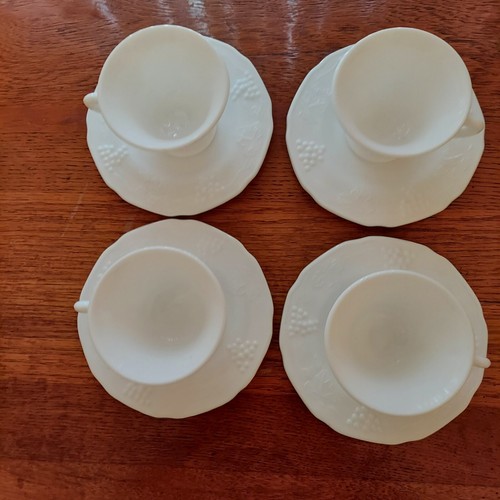 Milk glass colony harvest - colony,