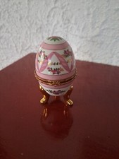 Oeuf en porcelaine pilulier boîte a bijoux tripode vintage