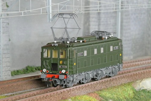 Piko 97429 locomotive - piko,