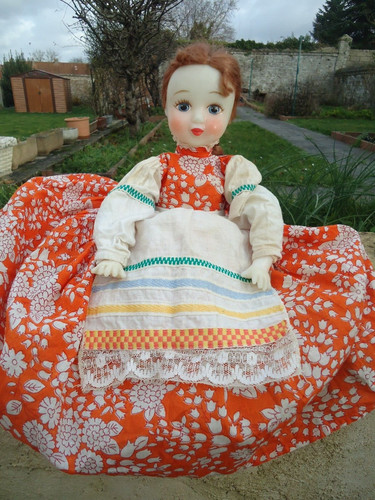 Ancienne poupee russe - ancienne, chauffe