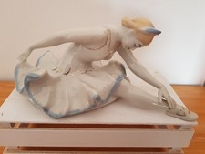 céramique figurine en