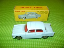 DINKY TOYS 553 PEUGEOT 404