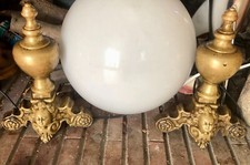 Paire de chenets en laiton