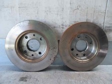 DISQUE DE FREIN AVANT /