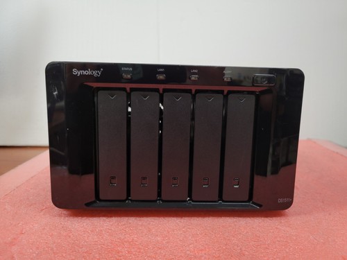 Synology ds1511 nas - (no, hdds)