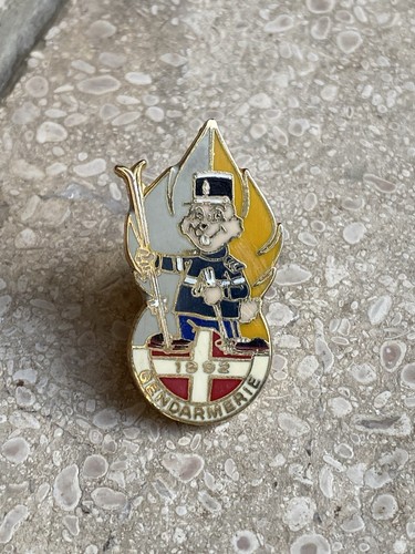 Pin albertville jeux - pin’s,
