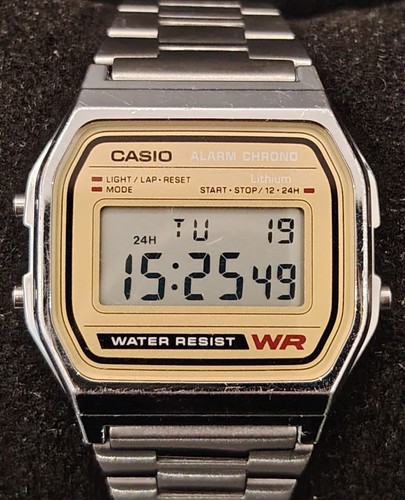 Montre vintage casio