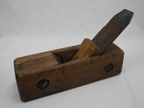 Outil ancien rabot bois - outil,