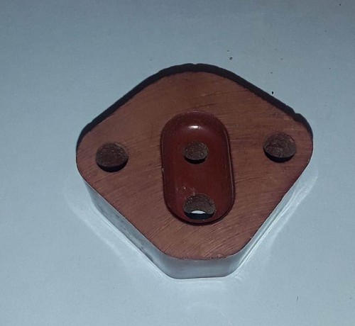 Entretoise thermique pompe - thermique, à