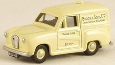 Classix EM76659 Austin A30 Van