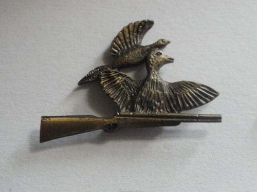 Pin chasse metal rare - 3d,