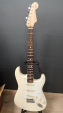 Guitare électrique FENDER JEFFBECK STRATO CASTER OLYMPIC