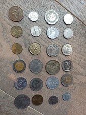 65 Foire A 10 Euros lot de pièces de monnaie Etrangeres  Lot 65