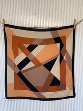 Foulard carré de soie Vintage