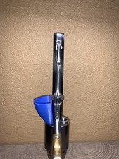 Entonnoir bleu pour - entonnoir, revolver