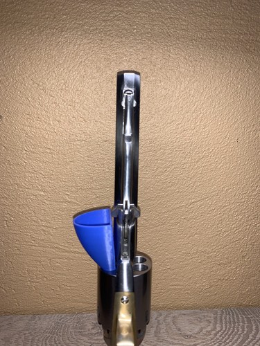 Entonnoir bleu pour - entonnoir, revolver