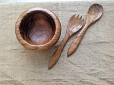 Bol/mortier et couvert en olivier