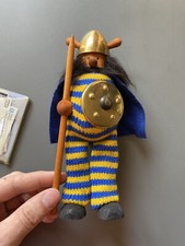 Vintage Figurine bois laine Suède guerrier Viking Scandinave Folklore laiton