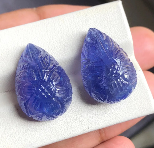 Gemme sculptee tanzanite - sculptee,