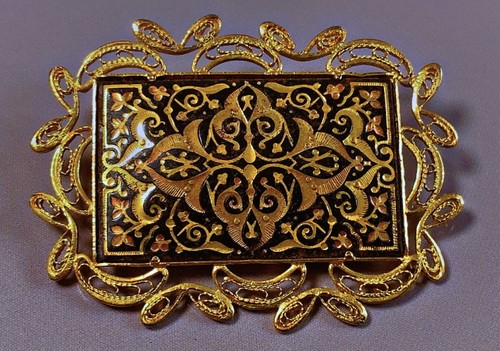 Bijou vintage broche - vintage, or