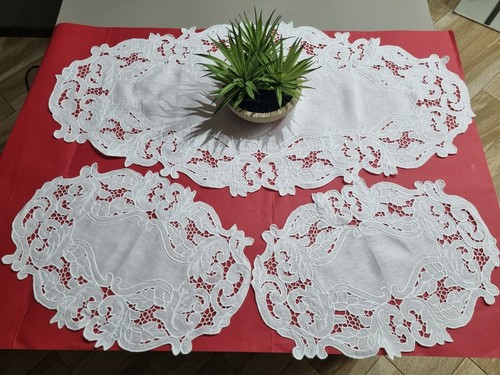 Riche set pièces centres - centres, en