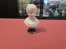 Petit buste en biscuit