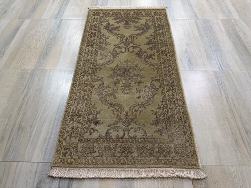Tapis chevet vintage - chevet,