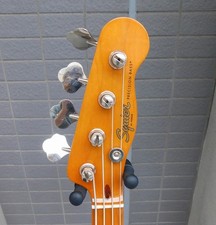 Squier by Fender Classic Vibe