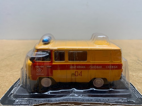 Agostini ambulance russe - de,