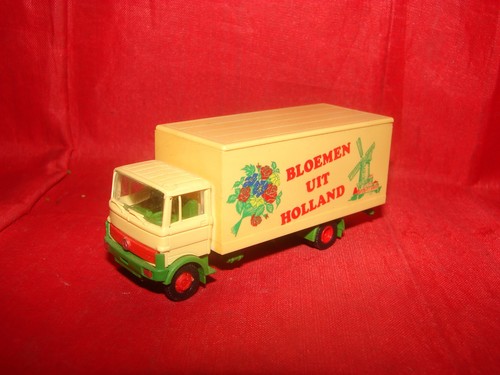 Praline camion mercedes - camion,